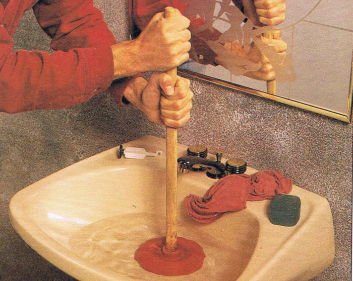 Как сделать уборку в доме экономно